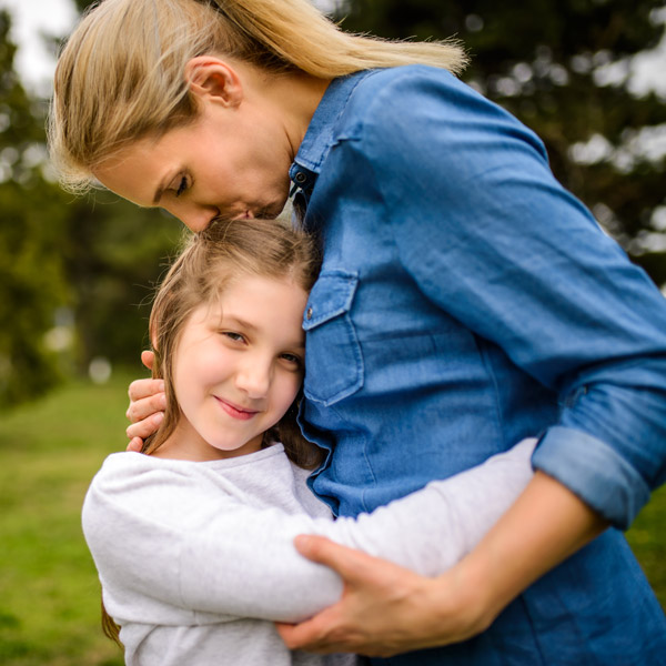 mom and daughter